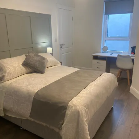 Maloney's The Square Bed & Breakfast 3*