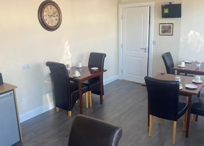 Bed & Breakfast Maloney's The Square 3*