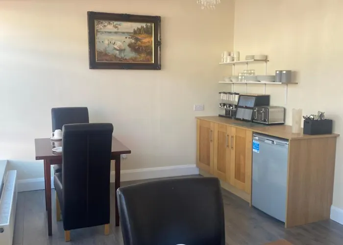 Bed & Breakfast Maloney's The Square 3*