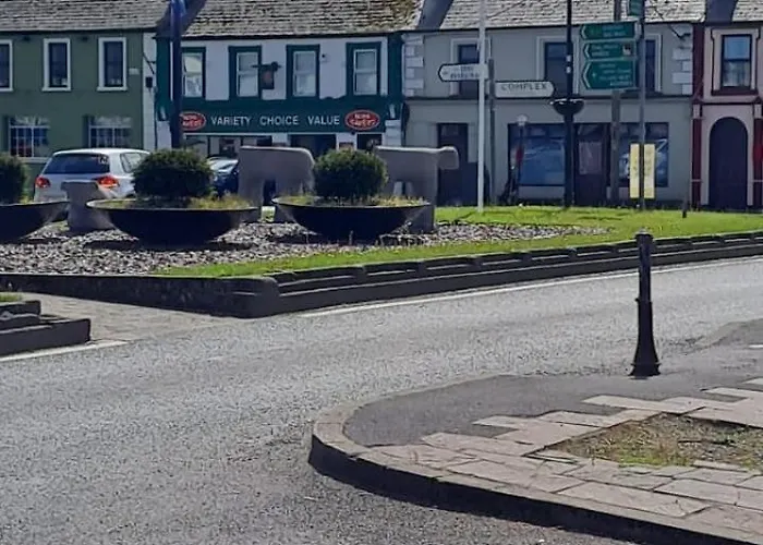 Bed & Breakfast Maloney's The Square 3*